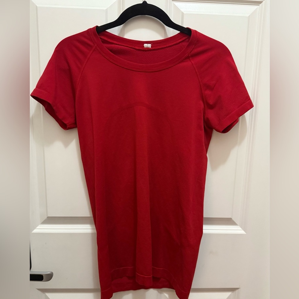 ‼️SOLD ‼️Do not buy‼️Lululemon Size 8 Swiftly Tee